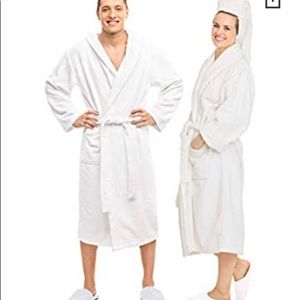 NWOT Robe